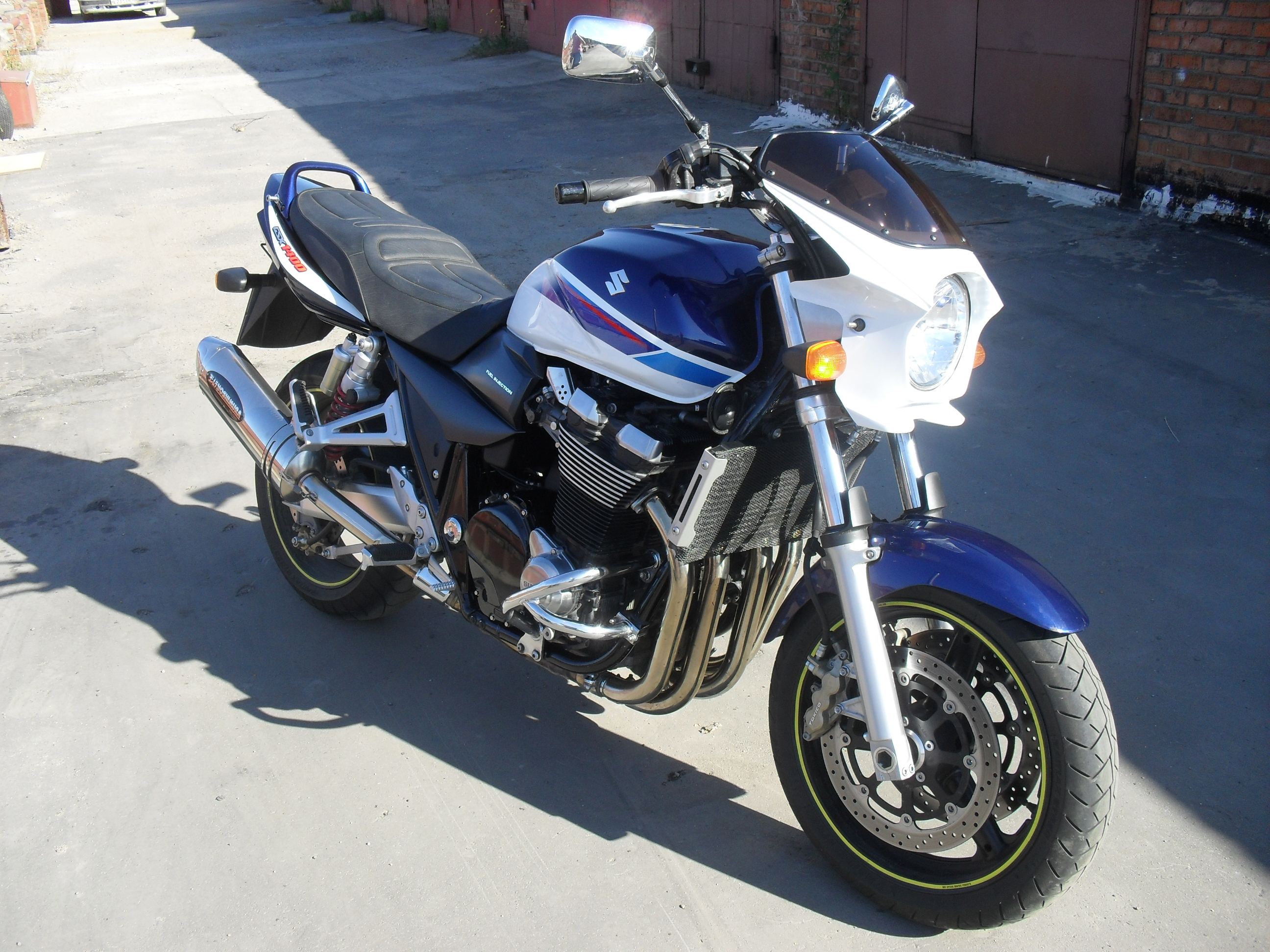 РЎСѓР·СѓРєРё GSX 1400