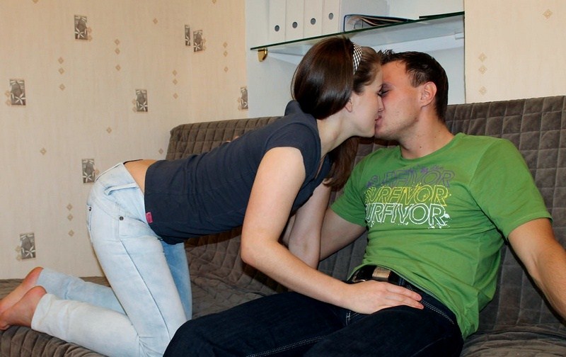 Oksana - Teeny Doesn t Wanna Wait for Sex